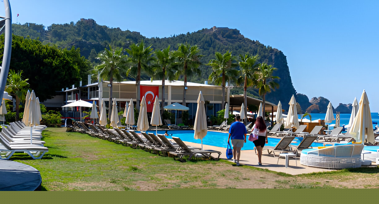 5-Star Resorts and Private Excursions