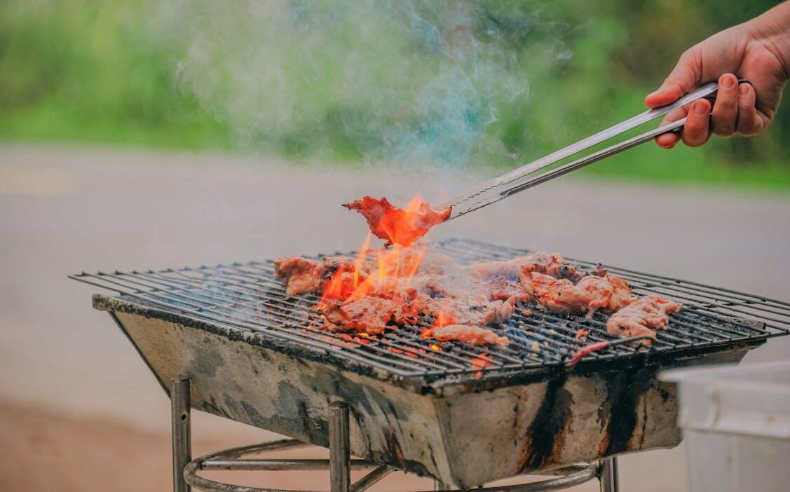 Backyard BBQ Game