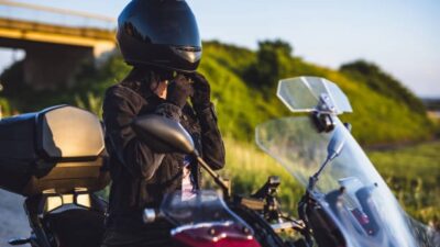 Safety in the Fast Lane: Essential Tips for Motorcyclists to Ride Responsibly