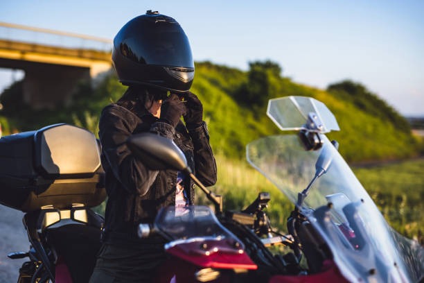 Safety in the Fast Lane: Essential Tips for Motorcyclists to Ride Responsibly