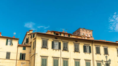 Suites and Apartments in Lucca q