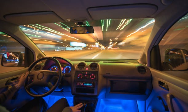Distracted Driving Near Dining and Nightlife Spots